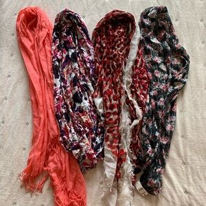 Lightweight scarf bundle